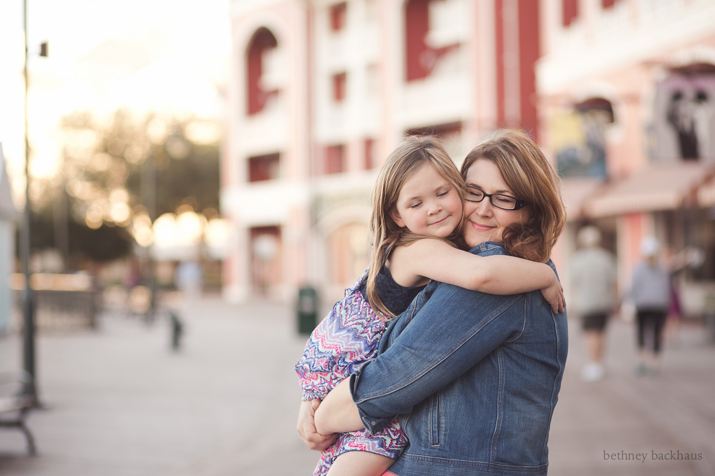 Family of 4 - Disney world family session | Orlando Disney World Photographer