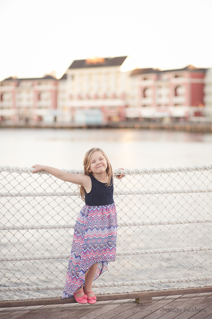 Family of 4 - Disney world family session | Orlando Disney World Photographer