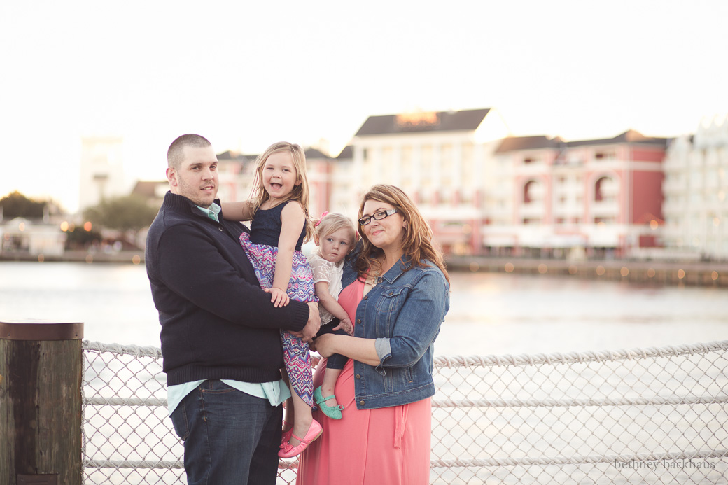 Family of 4 - Disney world family session | Orlando Disney World Photographer