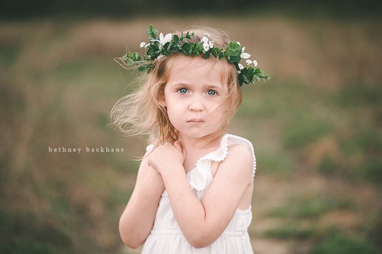 Outdoor whimsical little girl session | Orlando child photographer