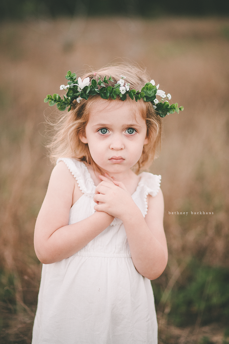 Outdoor whimsical little girl session | Orlando child photographer