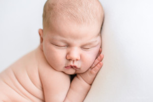 Orlando Newborn Photographer | Bethney Backhaus Photography | www.bethneybackhaus.com