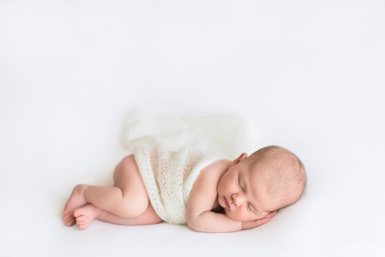 Orlando newborn photographer baby girl